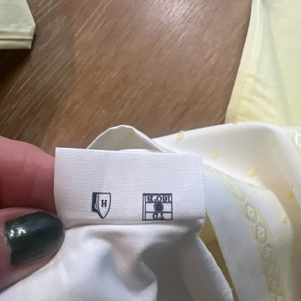 Dan River Combed Percale Pair of Vtg Pillowcases Yellow 33 X 20